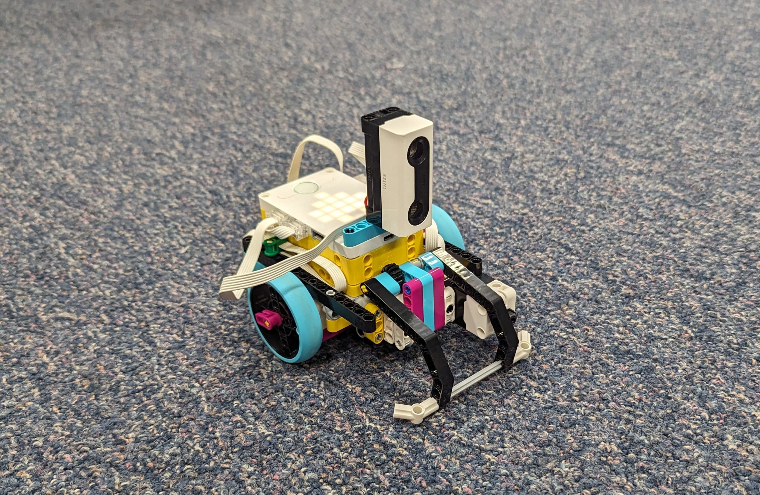 LEGO Robot with wheels